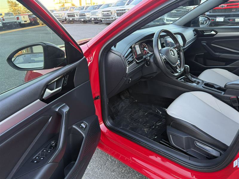 Used 2021 Volkswagen Jetta R-Line image 27