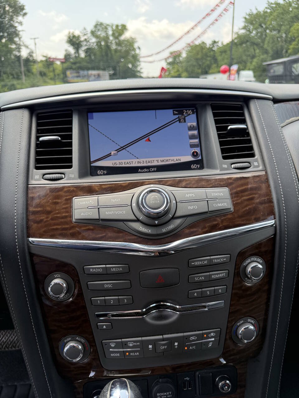 Used 2019 Nissan Armada Platinum w/ Captain's Chairs Package AWD/4WD image 19