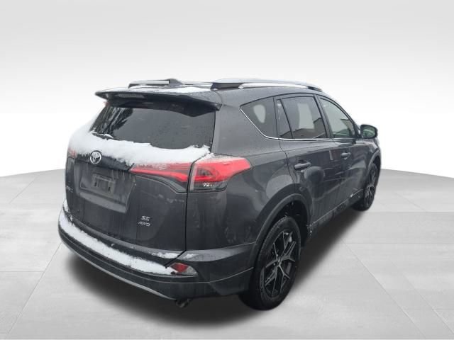 Used 2017 Toyota RAV4 SE image 7