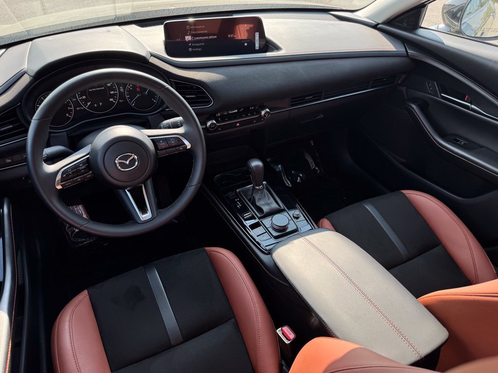 Certified 2025 MAZDA CX-30 Carbon AWD/4WD image 15