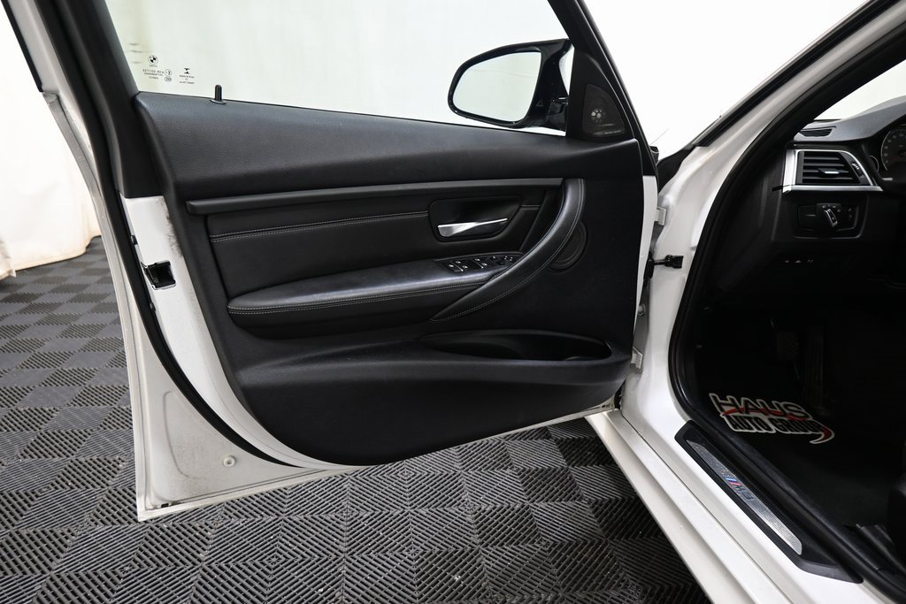 Used 2016 BMW M3 image 23