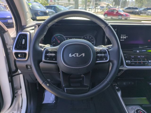 Certified 2023 Kia Sorento EX AWD/4WD image 17