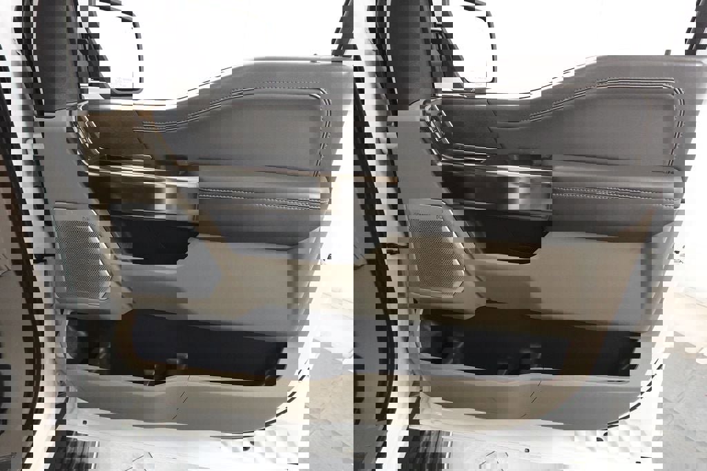 Used 2024 Ford F150 Platinum w/ Equipment Group 703A Plus AWD/4WD image 33