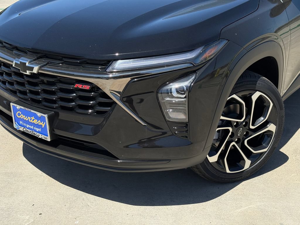 New 2026 Chevrolet Trax RS w/ Driver Confidence Package FWD image 3