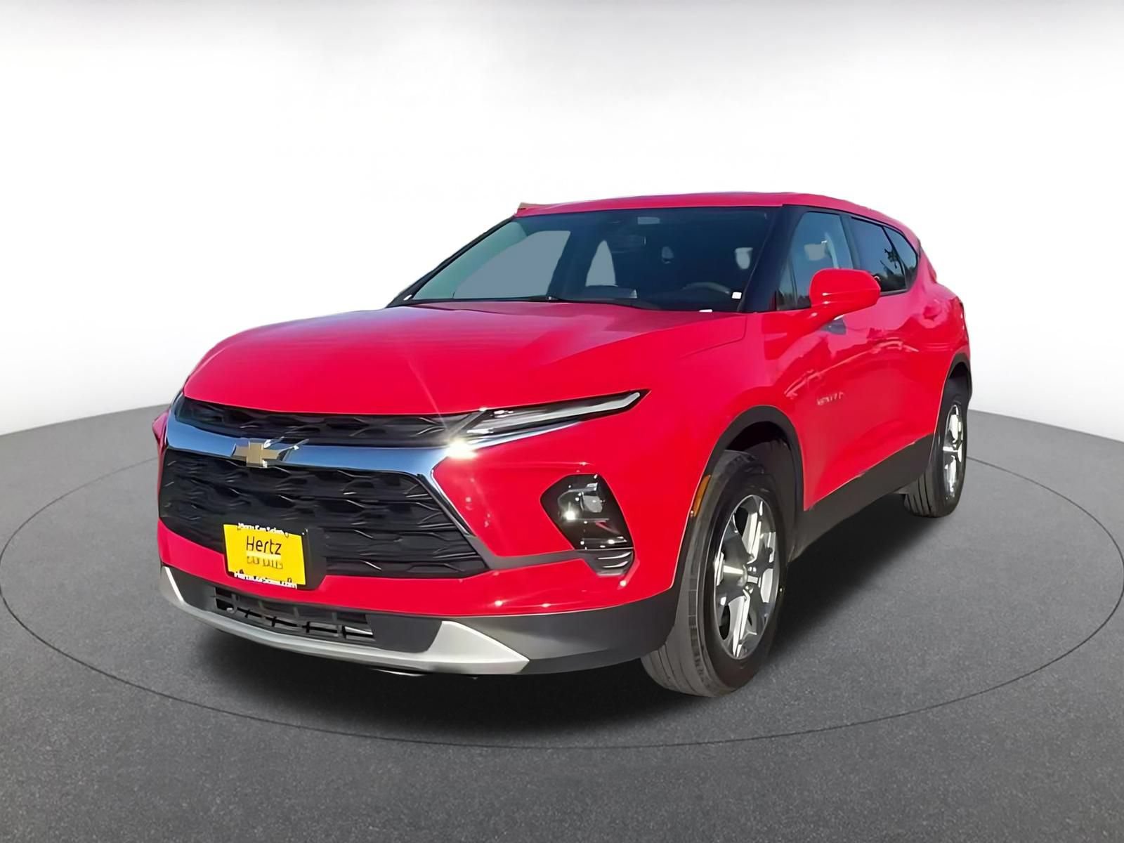 Used 2025 Chevrolet Blazer LT FWD image 4