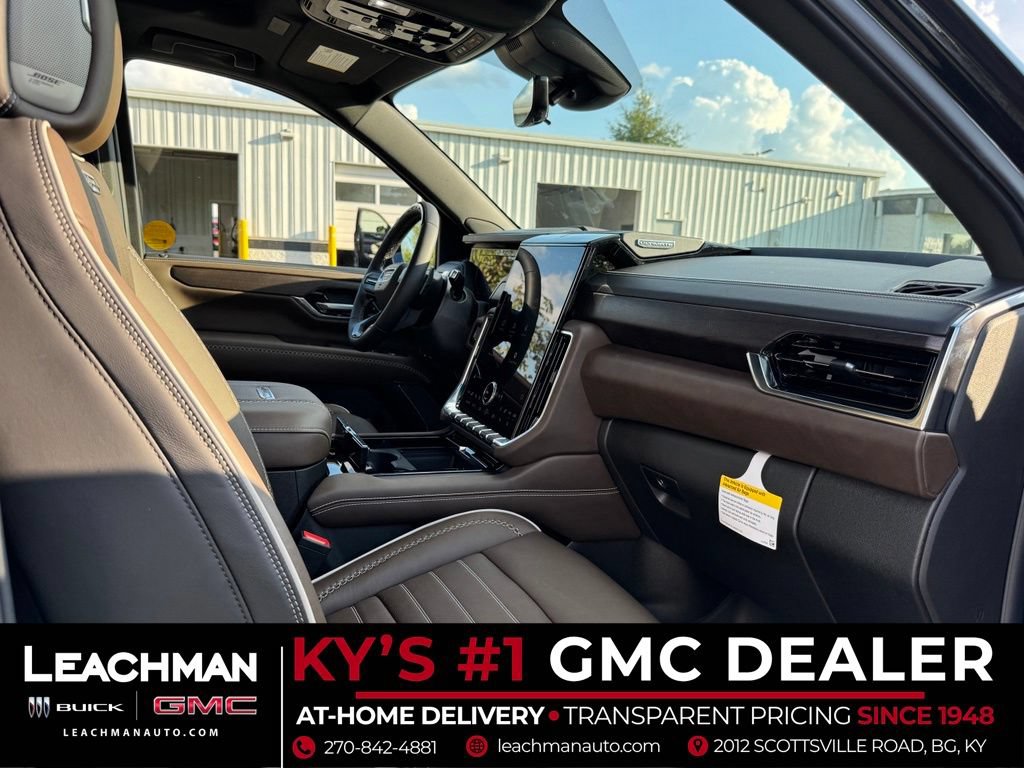 New 2026 GMC Yukon Denali Ultimate w/ LPO, Floor Liner Package AWD/4WD image 34