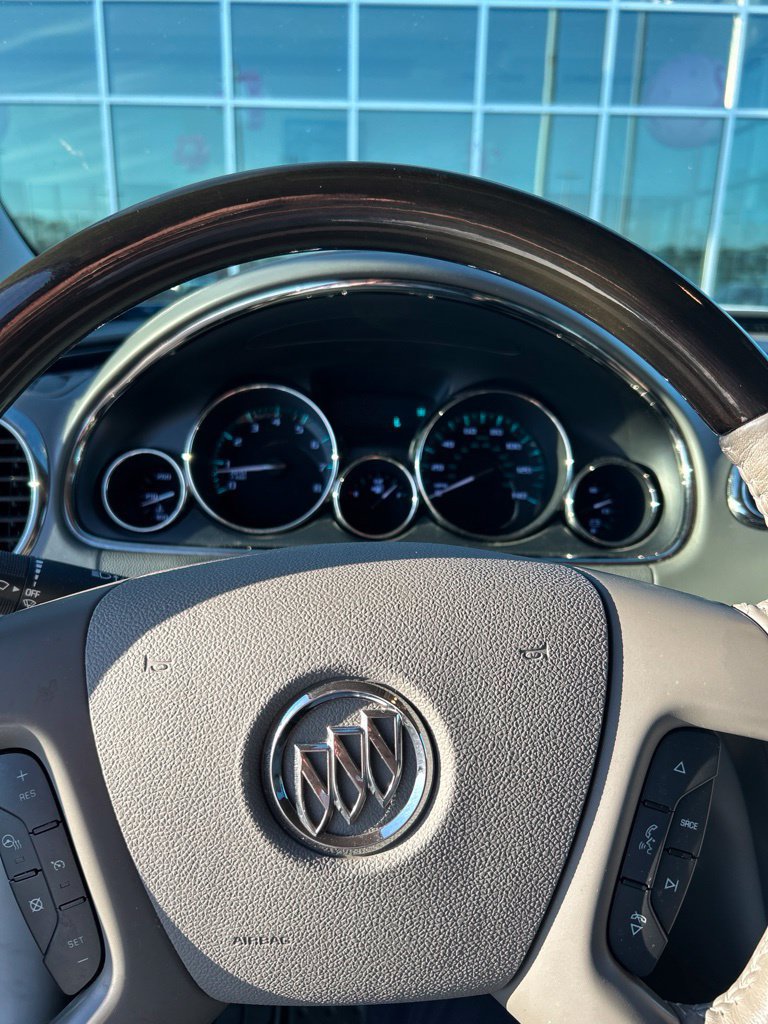 Used 2016 Buick Enclave Leather FWD image 6