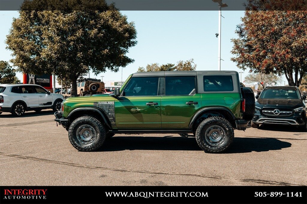 Used 2024 Ford Bronco Everglades AWD/4WD image 4