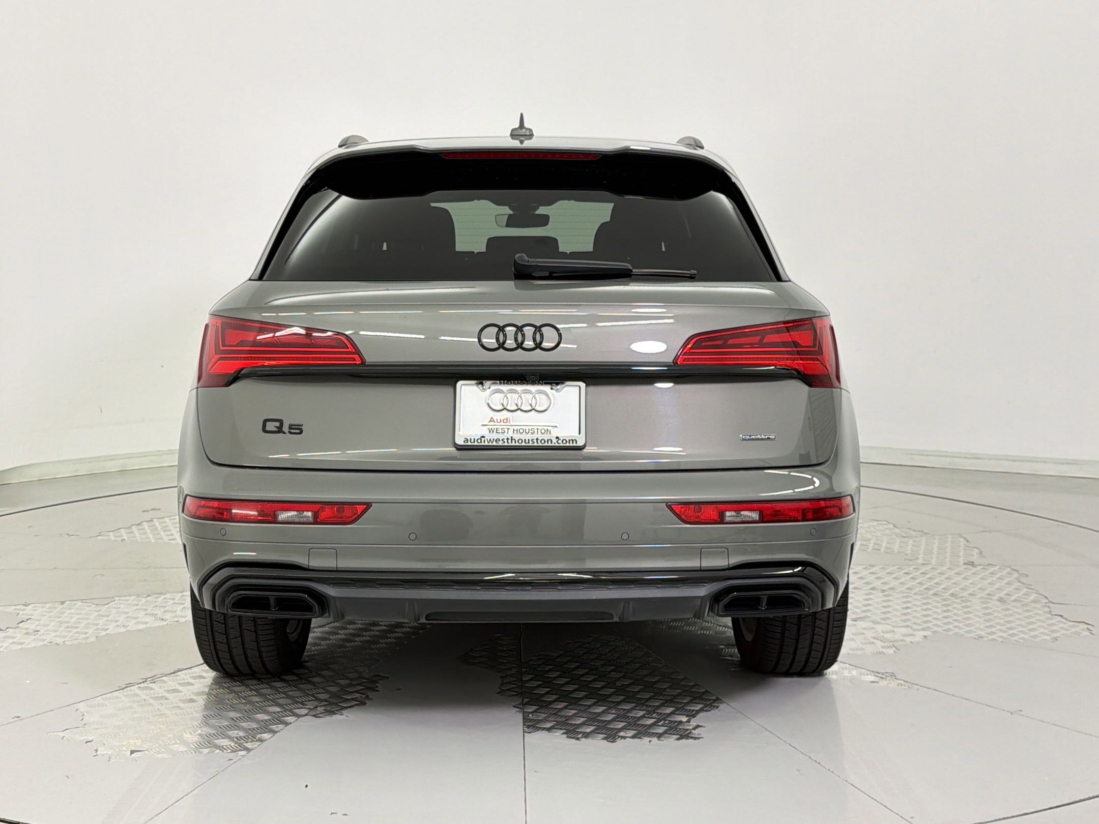 Used 2023 Audi Q5 2.0T Premium Plus w/ Premium Plus Package image 9