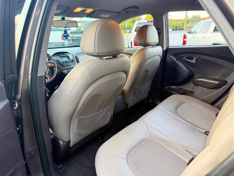 Used 2015 Hyundai Tucson GLS w/ Option Group 02 FWD image 20