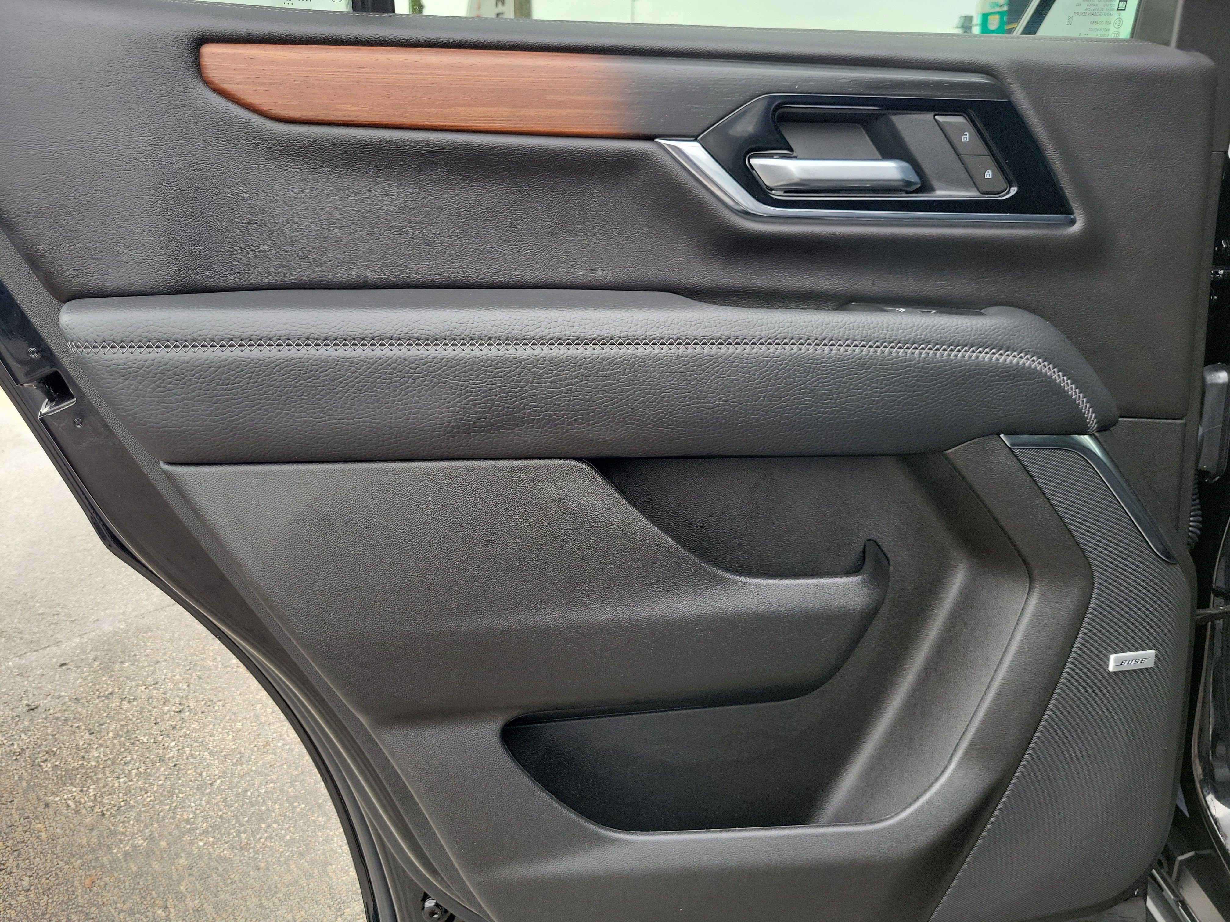 Used 2025 GMC Yukon Denali image 25