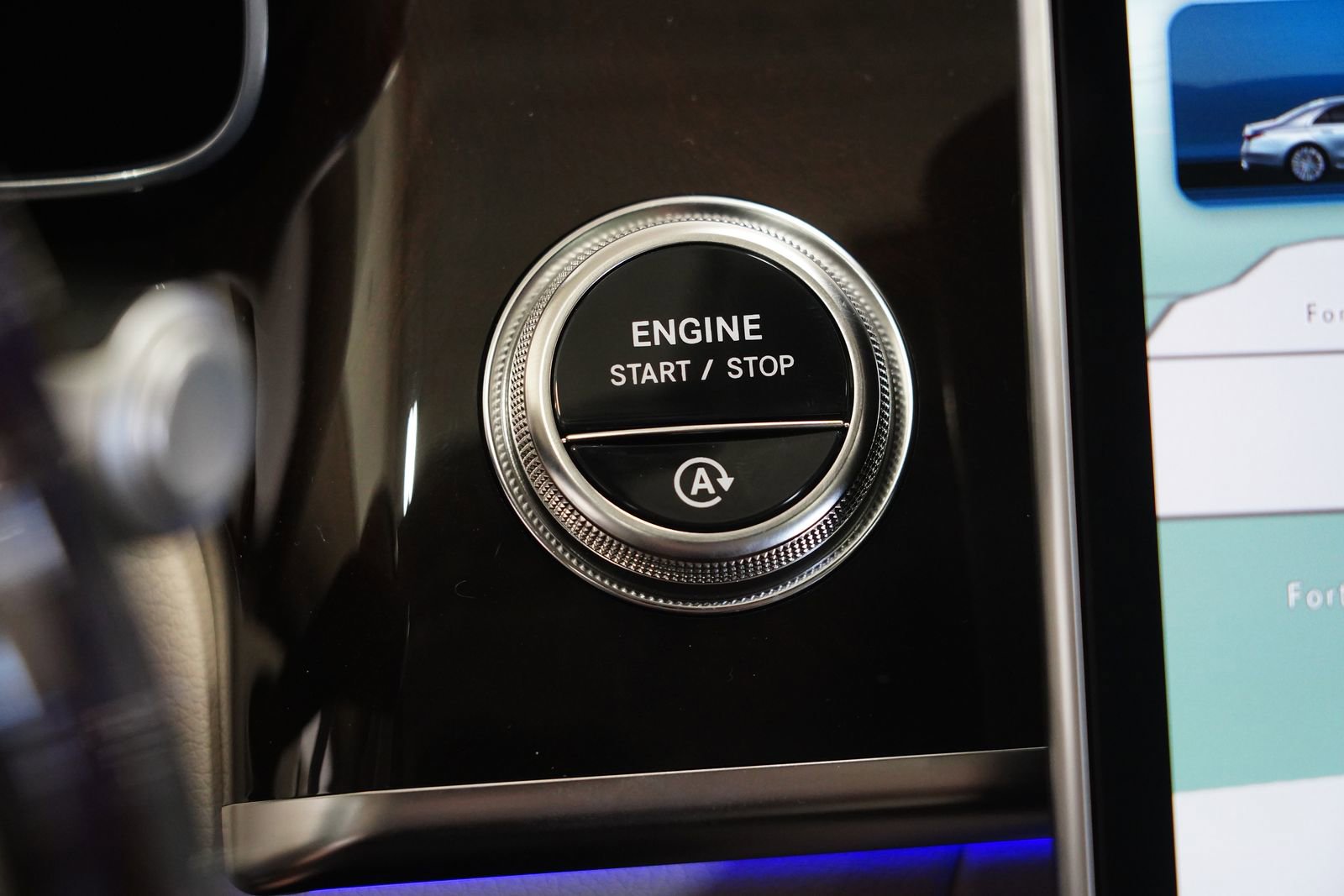 New 2026 Mercedes-Benz S 580 4MATIC Sedan image 24