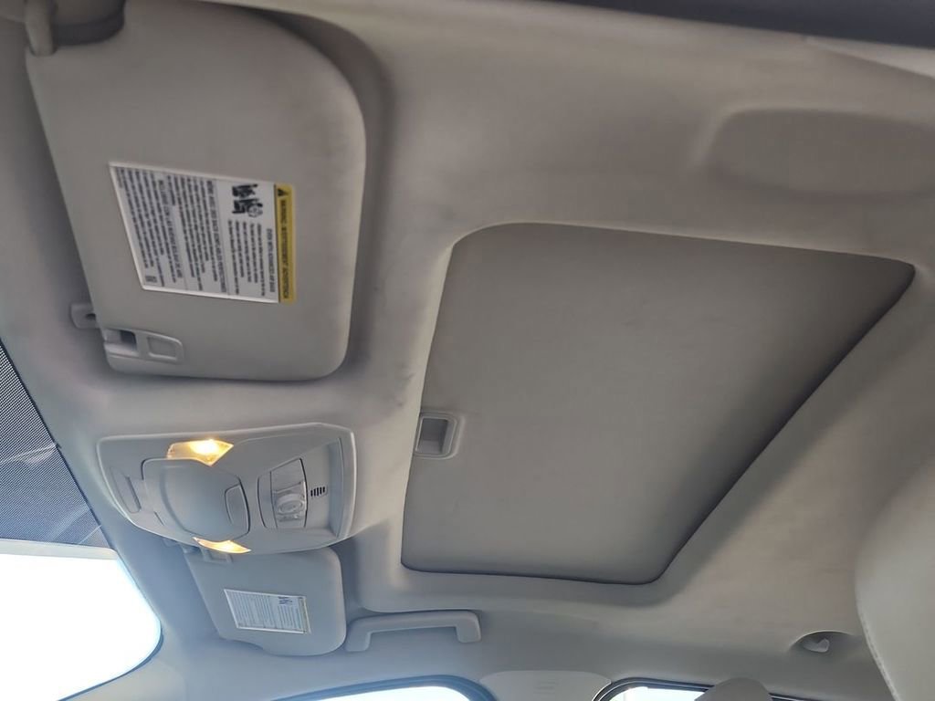 Used 2016 Ford Focus Titanium image 18