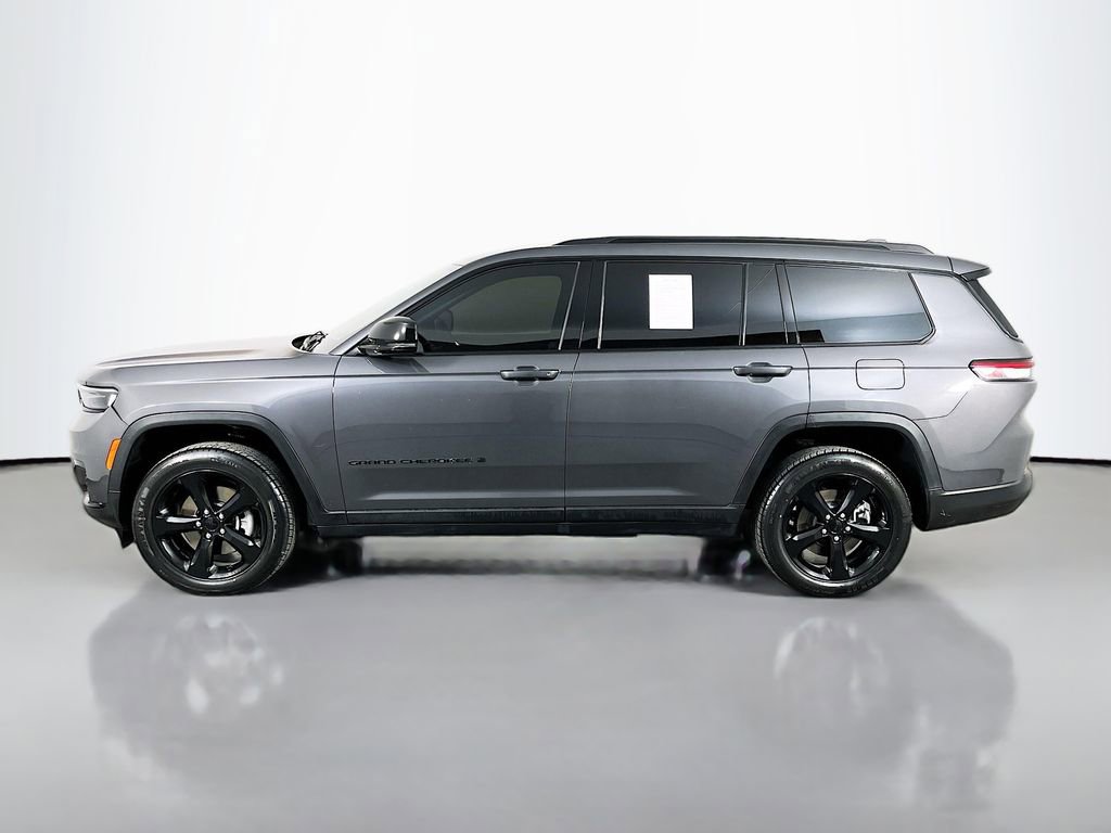 Used 2023 Jeep Grand Cherokee L Laredo AWD/4WD image 5