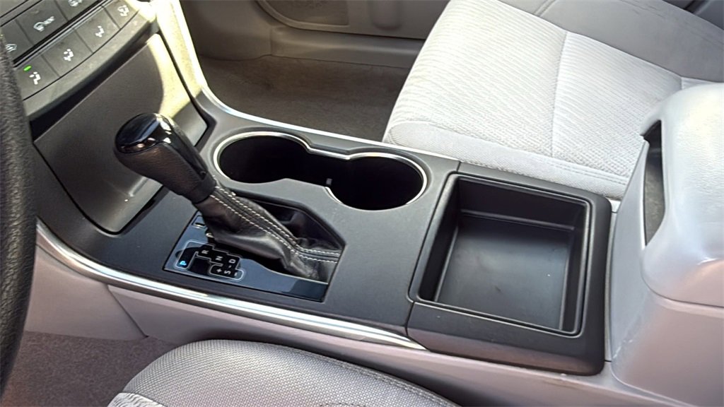 Used 2017 Toyota Camry LE image 26