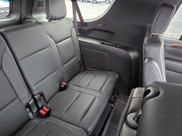 Used 2024 Chevrolet Suburban Premier w/ Premium Package AWD/4WD image 13