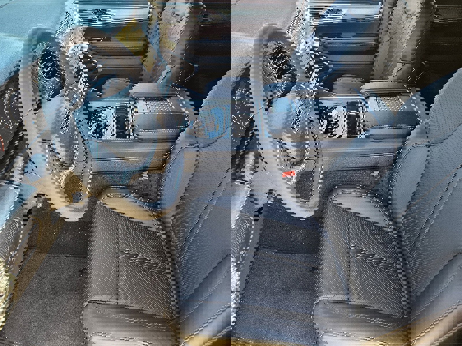 New 2025 Jeep Wagoneer 4WD image 13