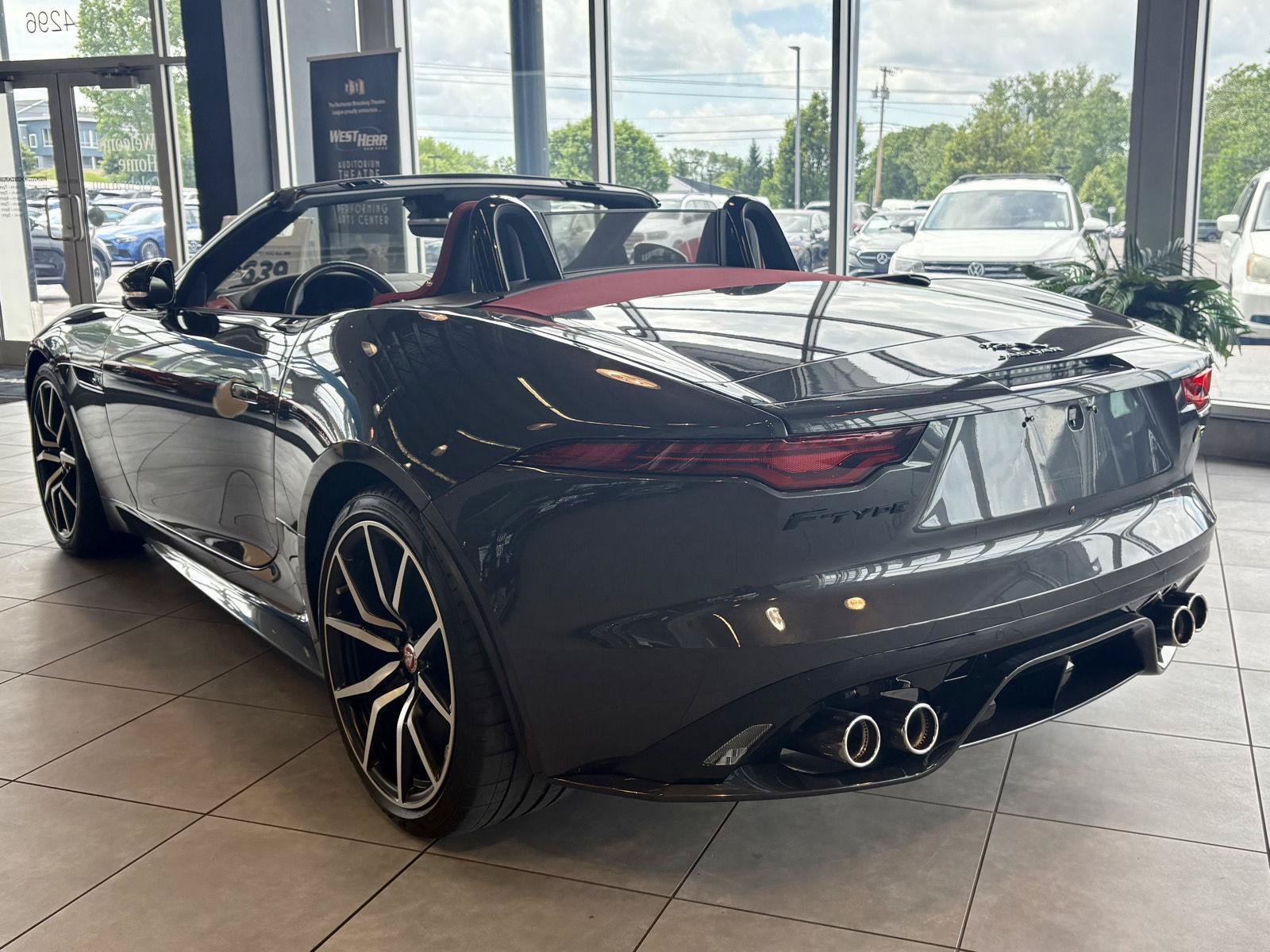 Used 2023 Jaguar F-TYPE R AWD/4WD image 6