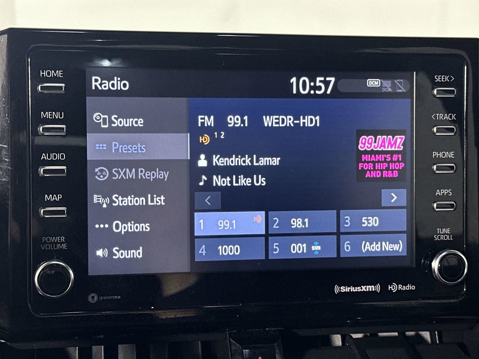 Used 2020 Toyota Corolla XSE FWD image 18