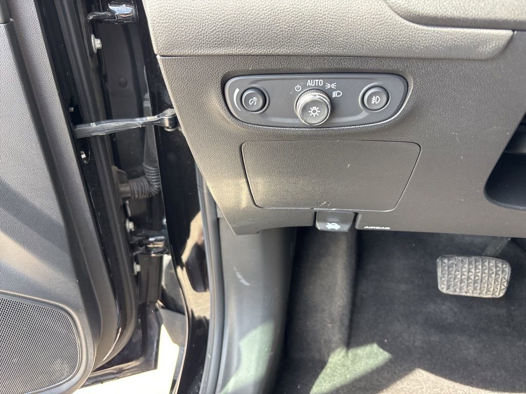 Used 2022 Buick Encore GX Preferred image 35