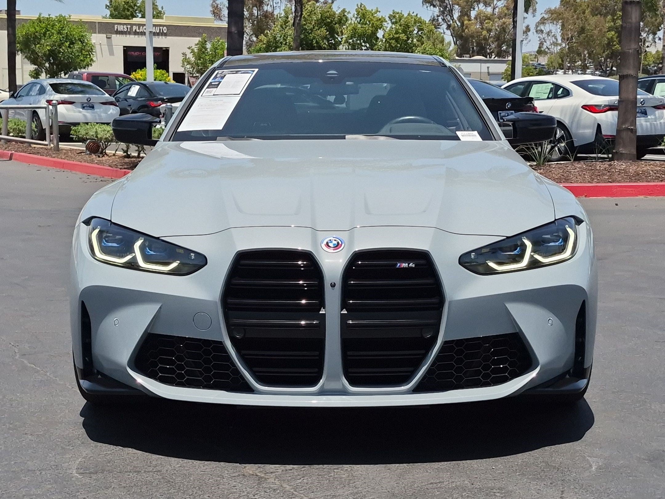 Used 2022 BMW M4 Coupe w/ Executive Package RWD image 3