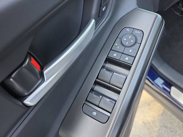 New 2026 Subaru Solterra AWD/4WD image 13