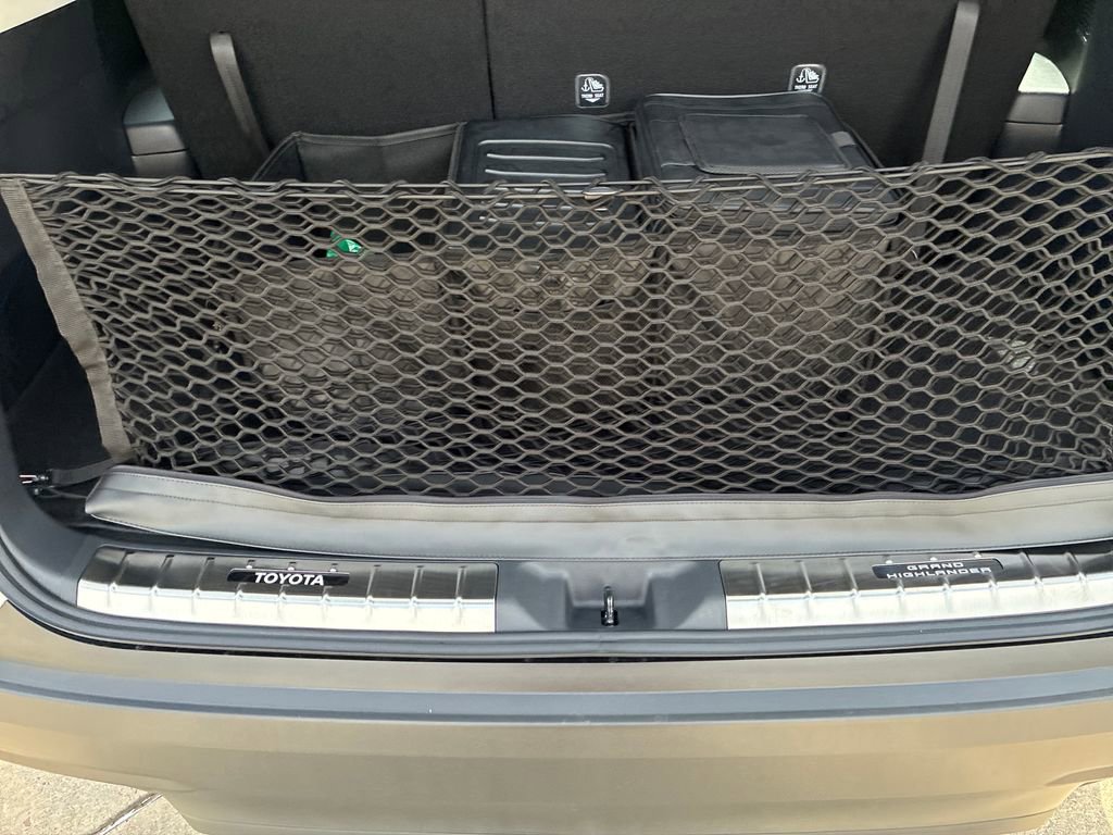 New 2026 Toyota Grand Highlander XLE image 33