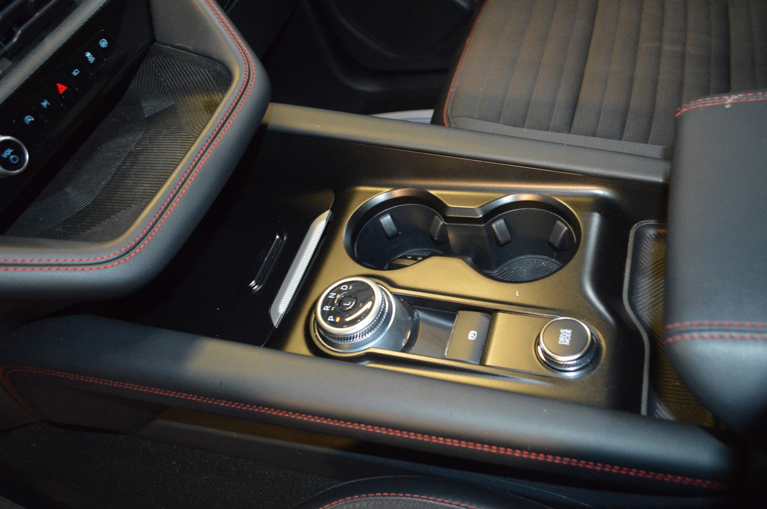 Certified 2025 Ford Explorer ST-Line image 20