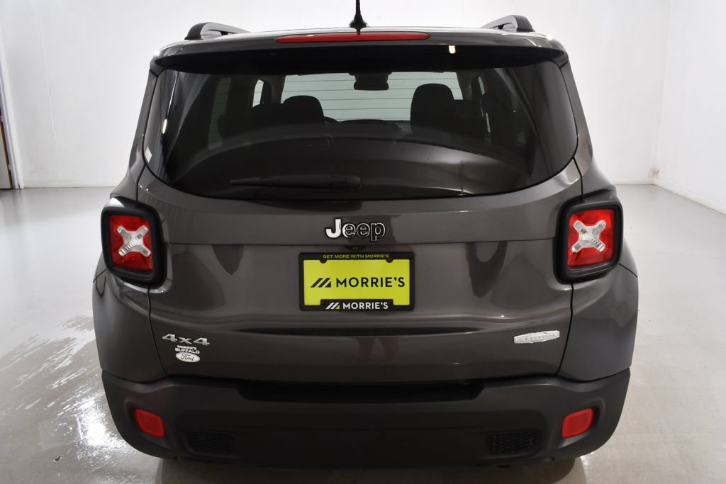Used 2017 Jeep Renegade Latitude AWD/4WD image 13