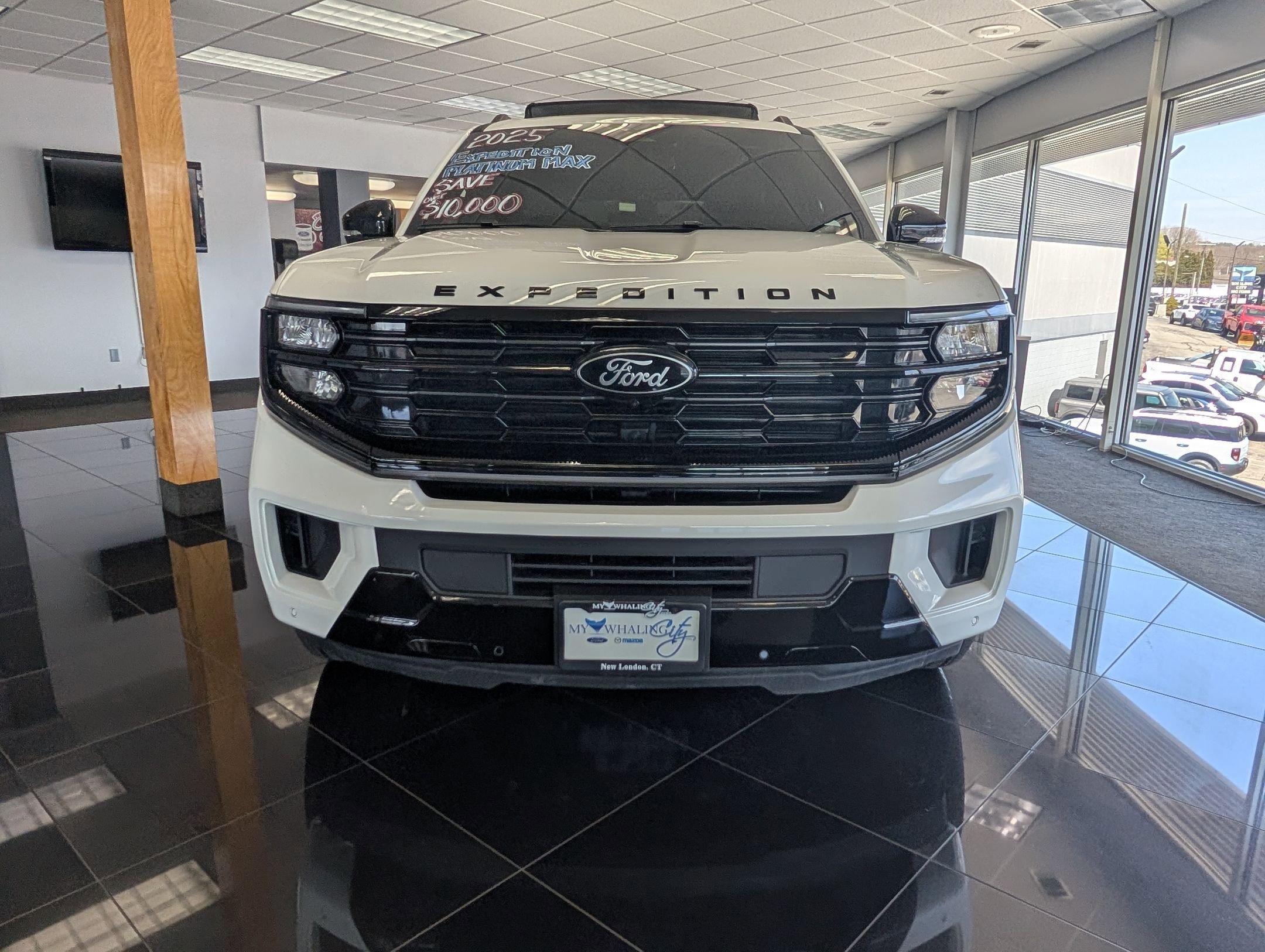 New 2025 Ford Expedition Max Platinum w/ Stealth Performance Package image 8