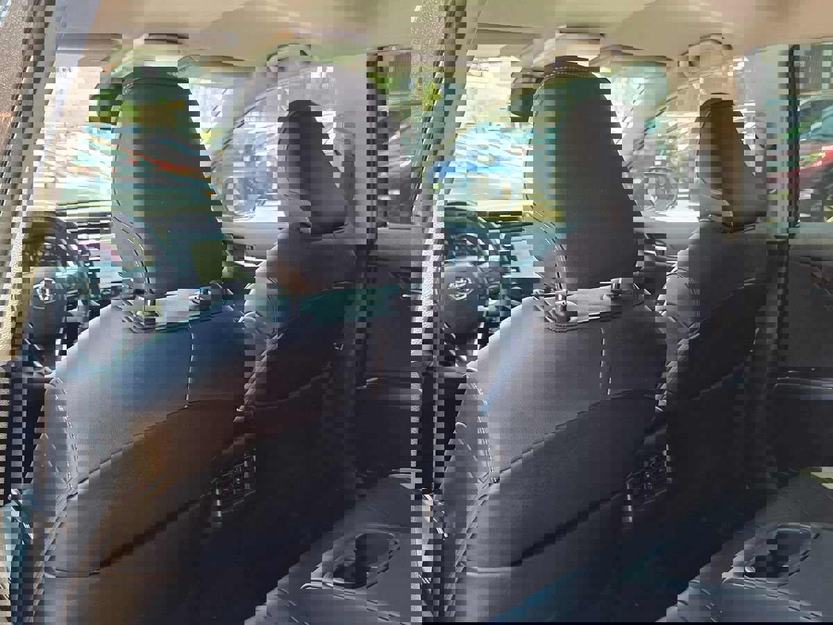 Used 2020 Toyota Camry XSE image 23