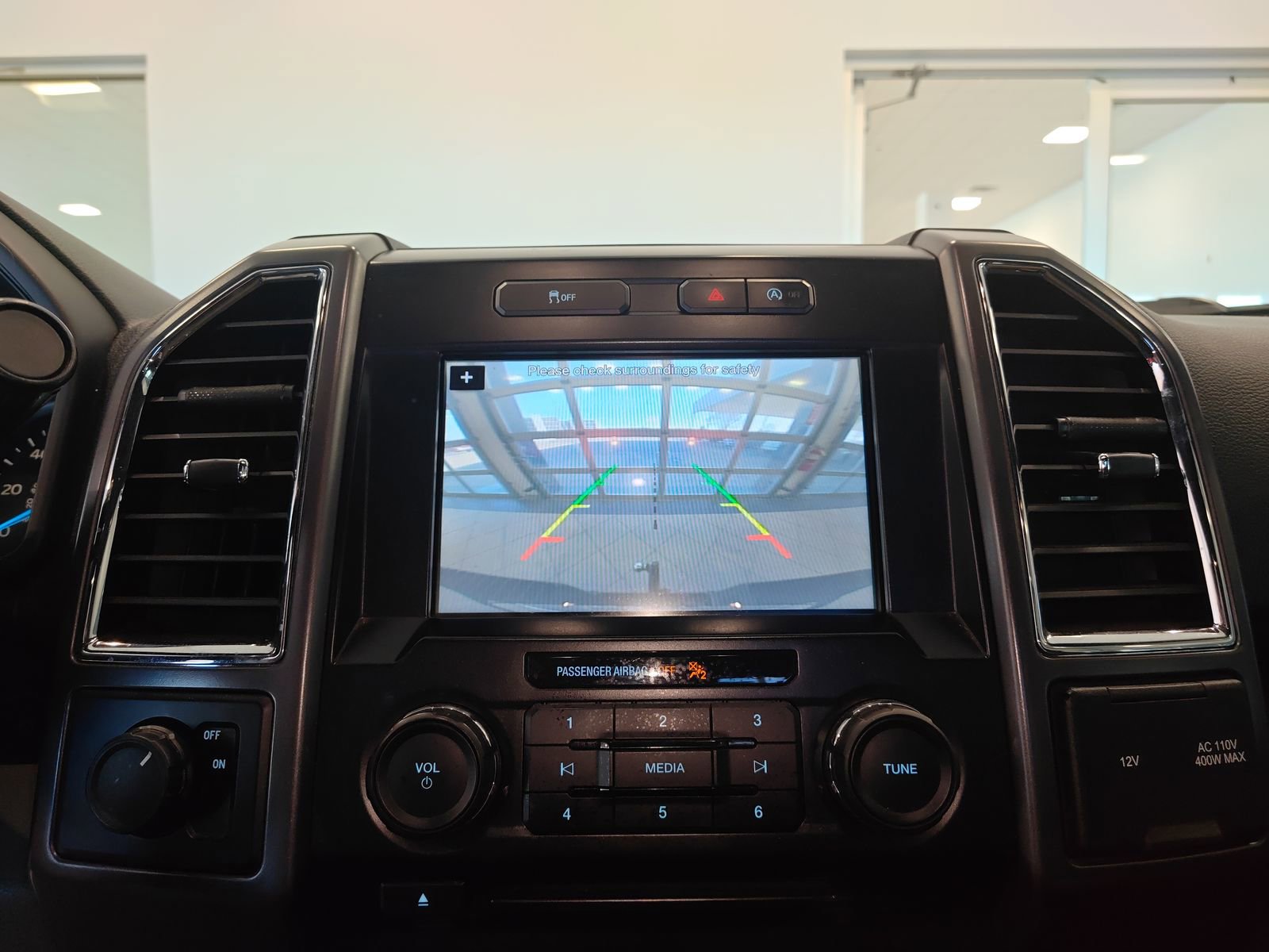 Used 2016 Ford F150 XLT w/ Equipment Group 302A Luxury image 17