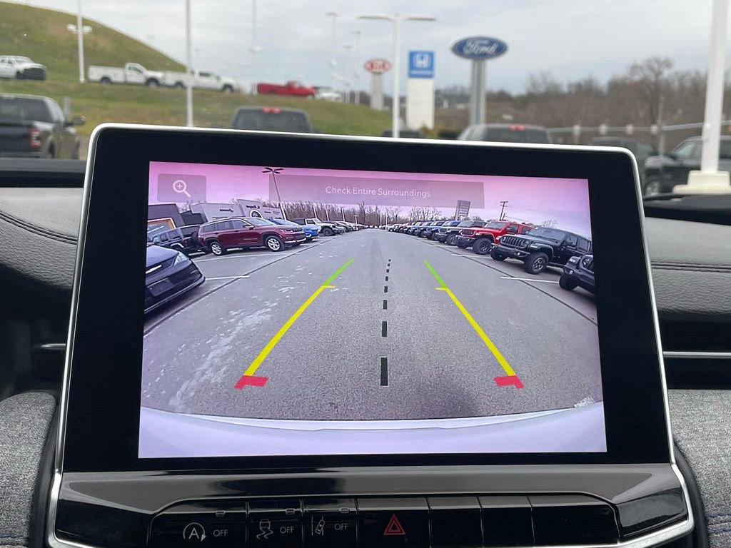 Certified 2022 Jeep Compass Latitude image 39