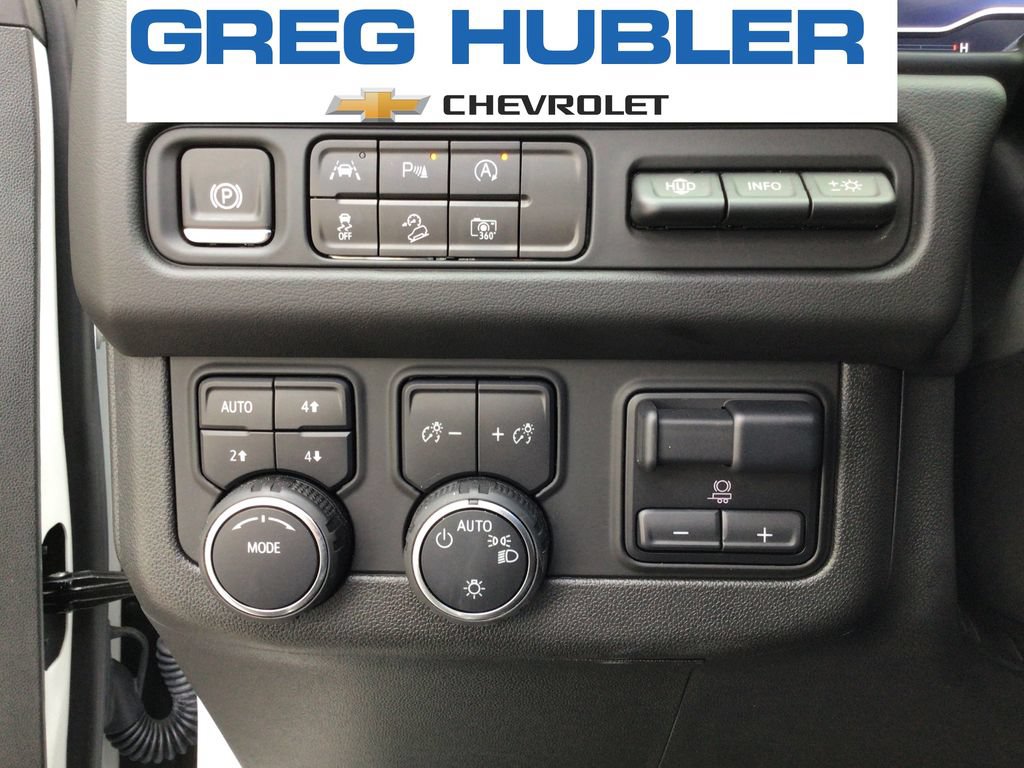 Used 2024 Chevrolet Tahoe Premier w/ Premium Package AWD/4WD image 26