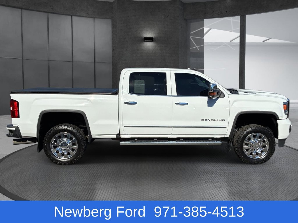 Used 2017 GMC Sierra 2500 Denali AWD/4WD image 4