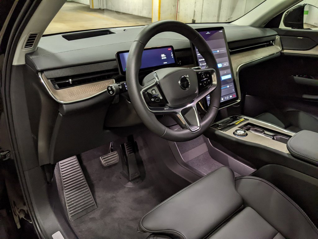 Certified 2025 Volvo EX90 Plus image 8