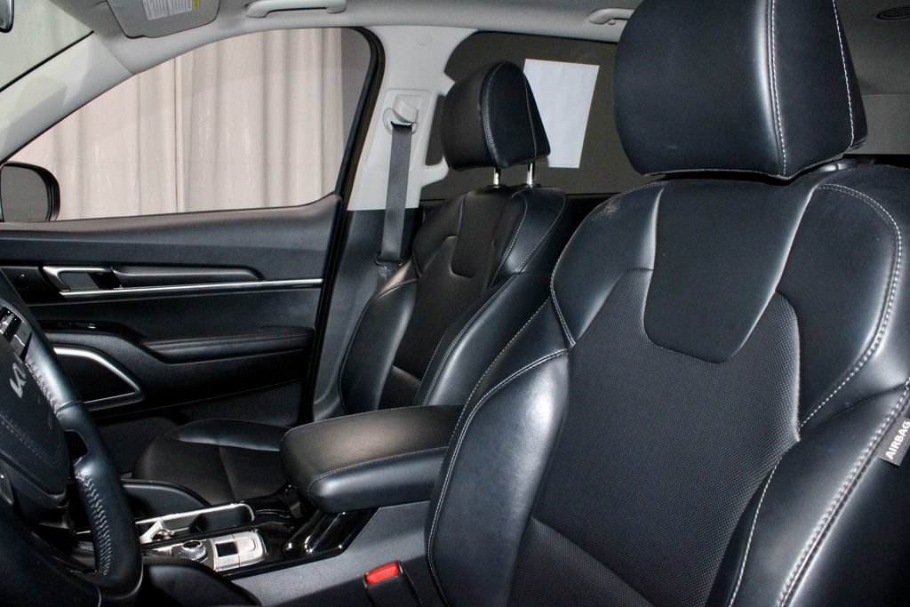 Used 2025 Kia Telluride S AWD/4WD image 27
