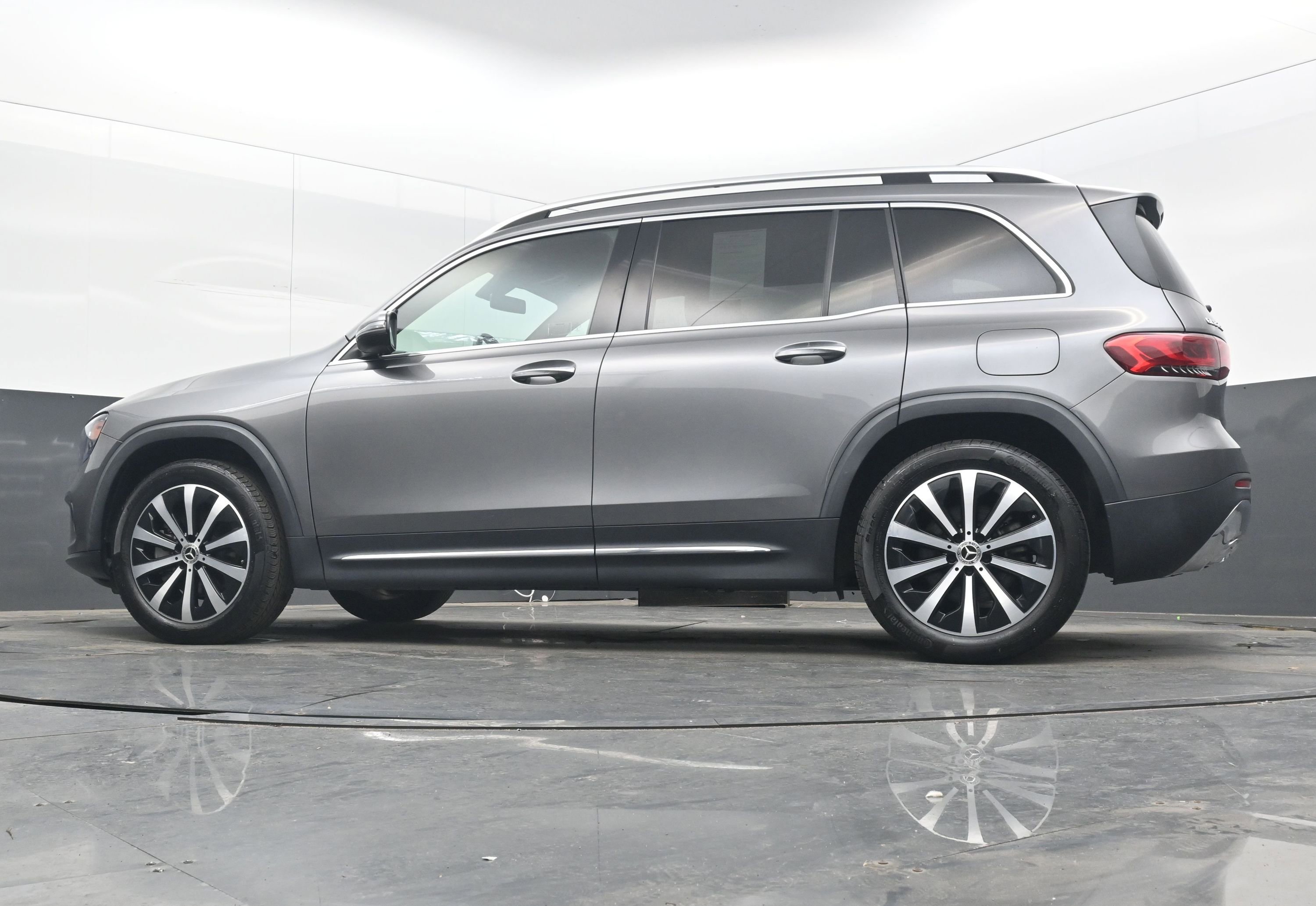 Used 2023 Mercedes-Benz GLB 250 GLB 250 image 26