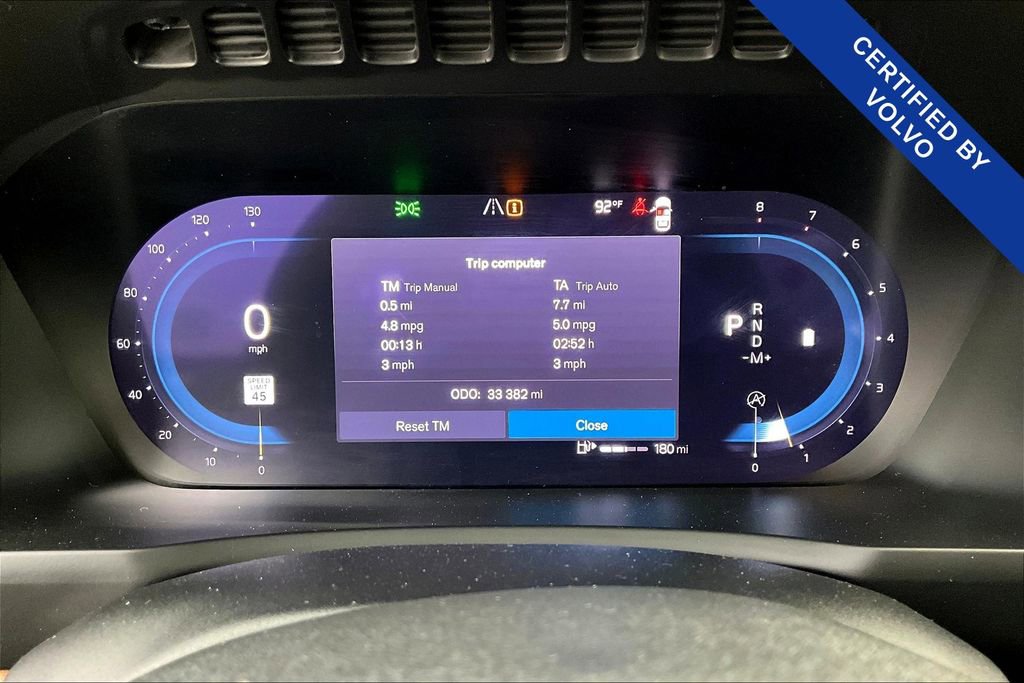 Used 2023 Volvo XC90 B6 Plus image 28