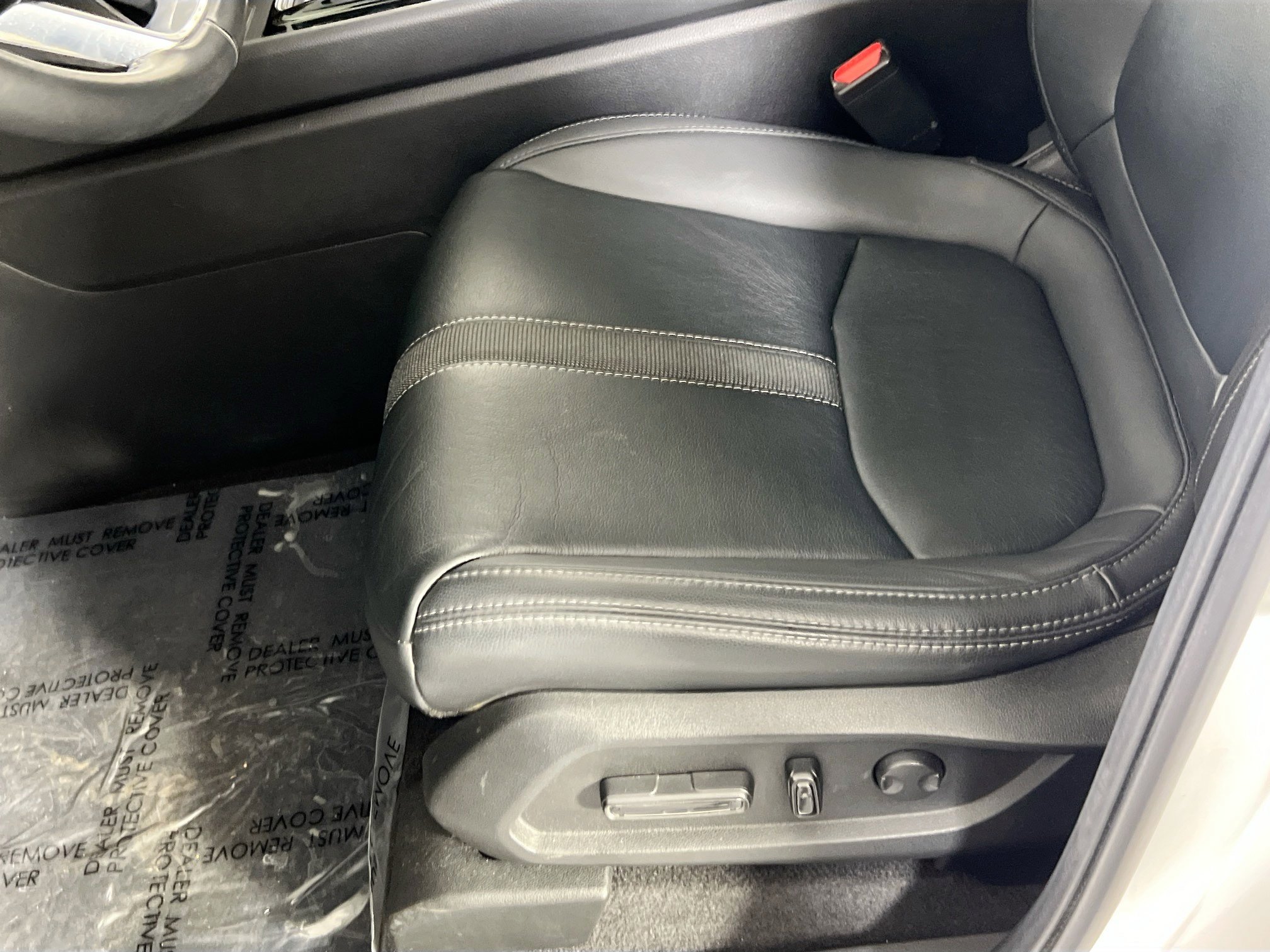 Used 2023 Honda Pilot Touring image 19