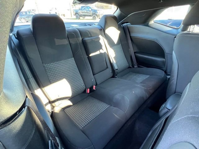 Used 2023 Dodge Challenger R/T w/ Blacktop Package image 32