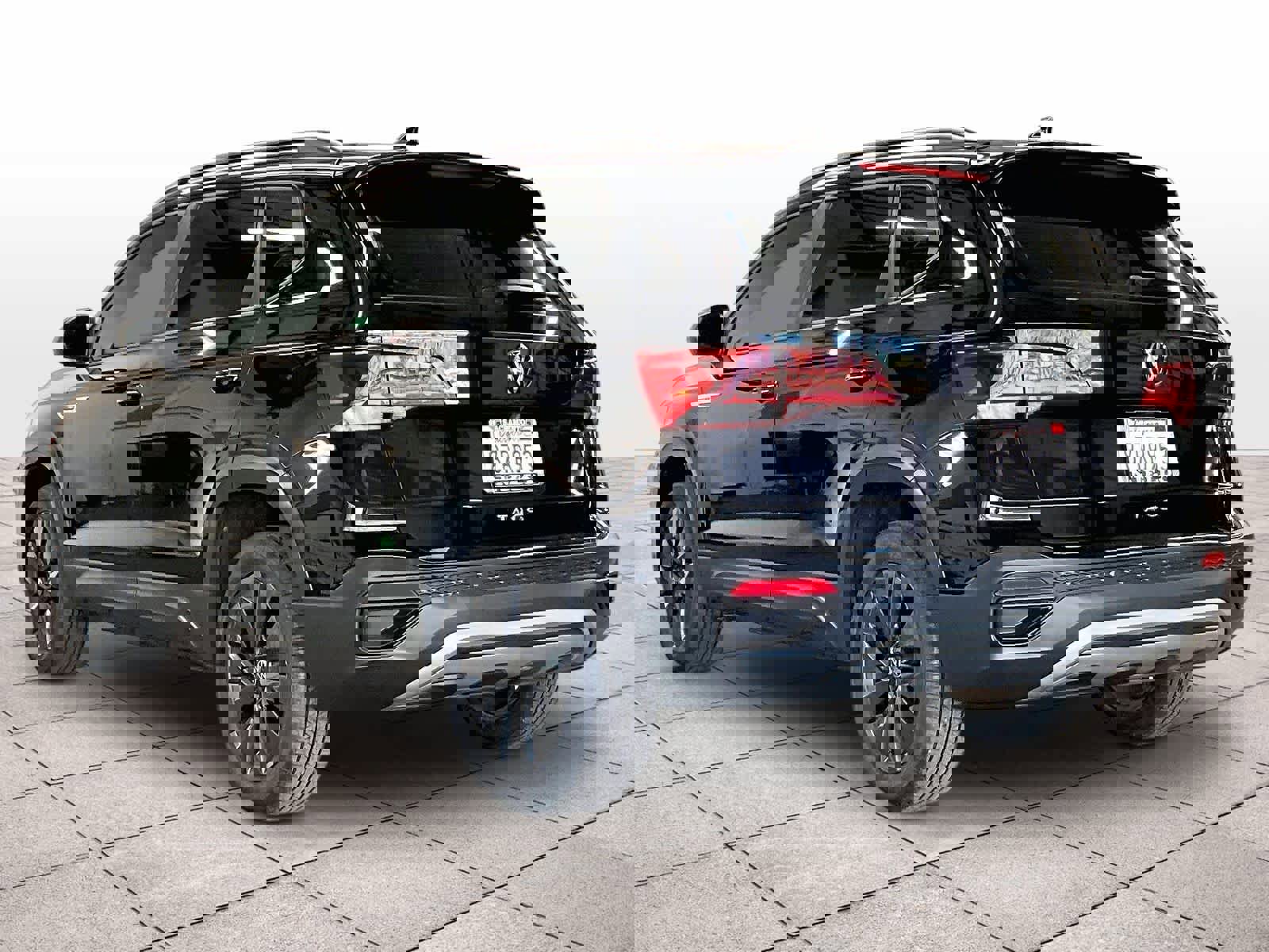 Used 2022 Volkswagen Taos S w/ IQ Drive S Package image 15