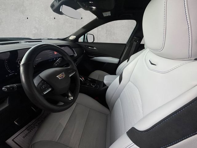 Used 2024 Cadillac XT4 Sport FWD image 23