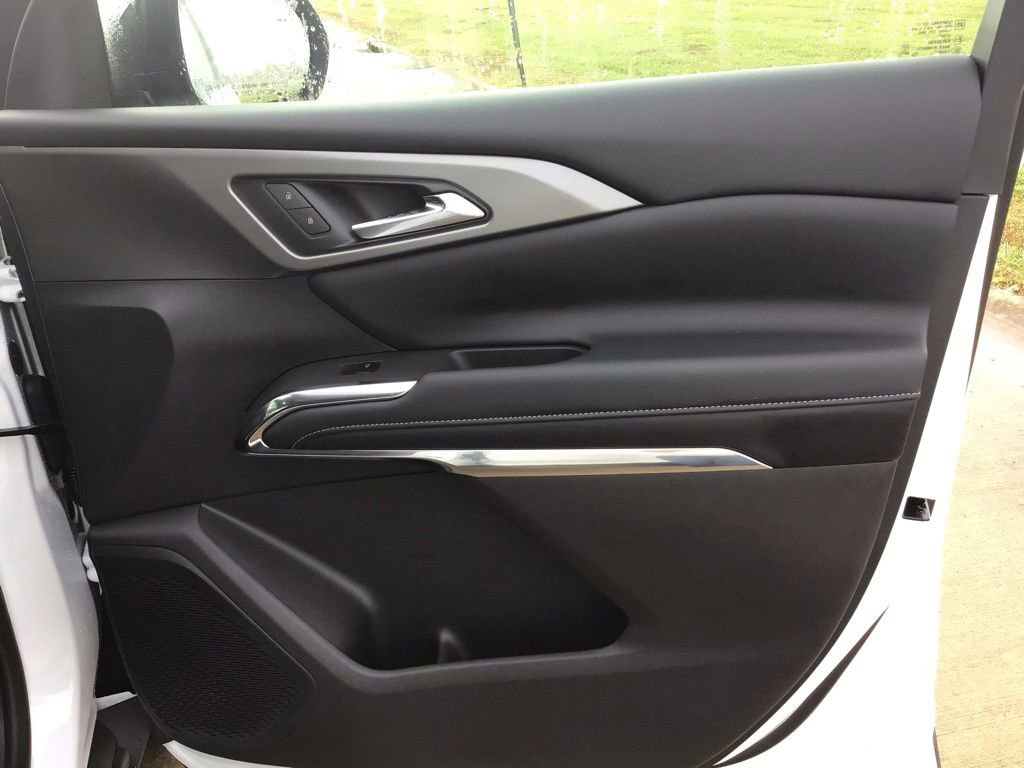 New 2026 Chevrolet Traverse LT w/ Driver Confidence Package image 24