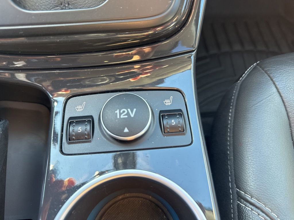 Used 2015 Ford Escape Titanium AWD/4WD image 17