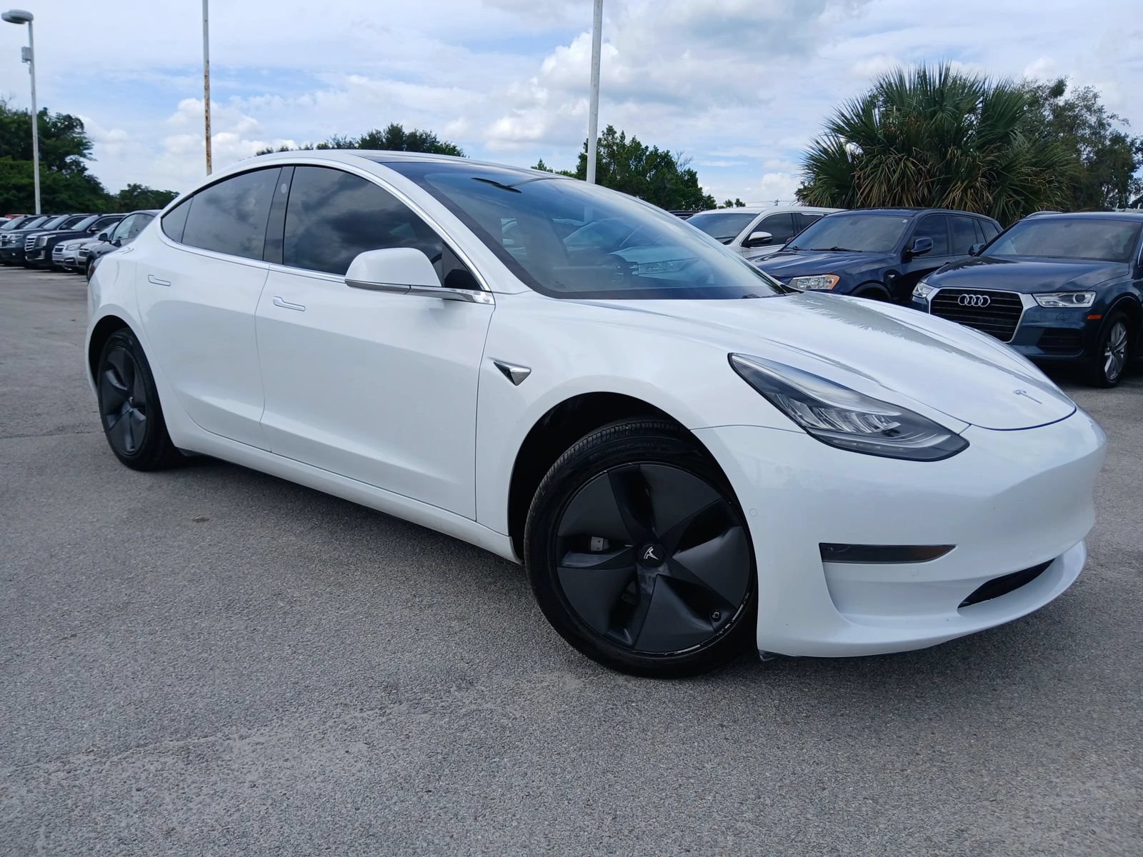 Used 2019 Tesla Model 3 Standard Range Plus RWD image 1