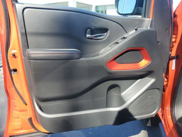 Certified 2025 Nissan Frontier PRO-4X w/ Pro Premium Package AWD/4WD image 14