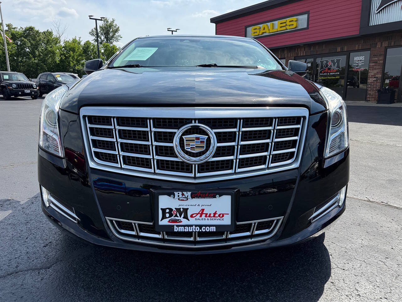 Used 2013 Cadillac XTS Premium FWD image 2