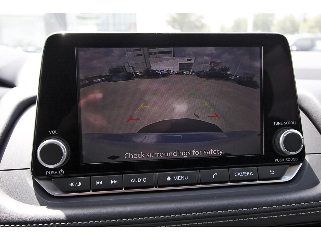 Used 2024 Nissan Rogue SV AWD/4WD image 12