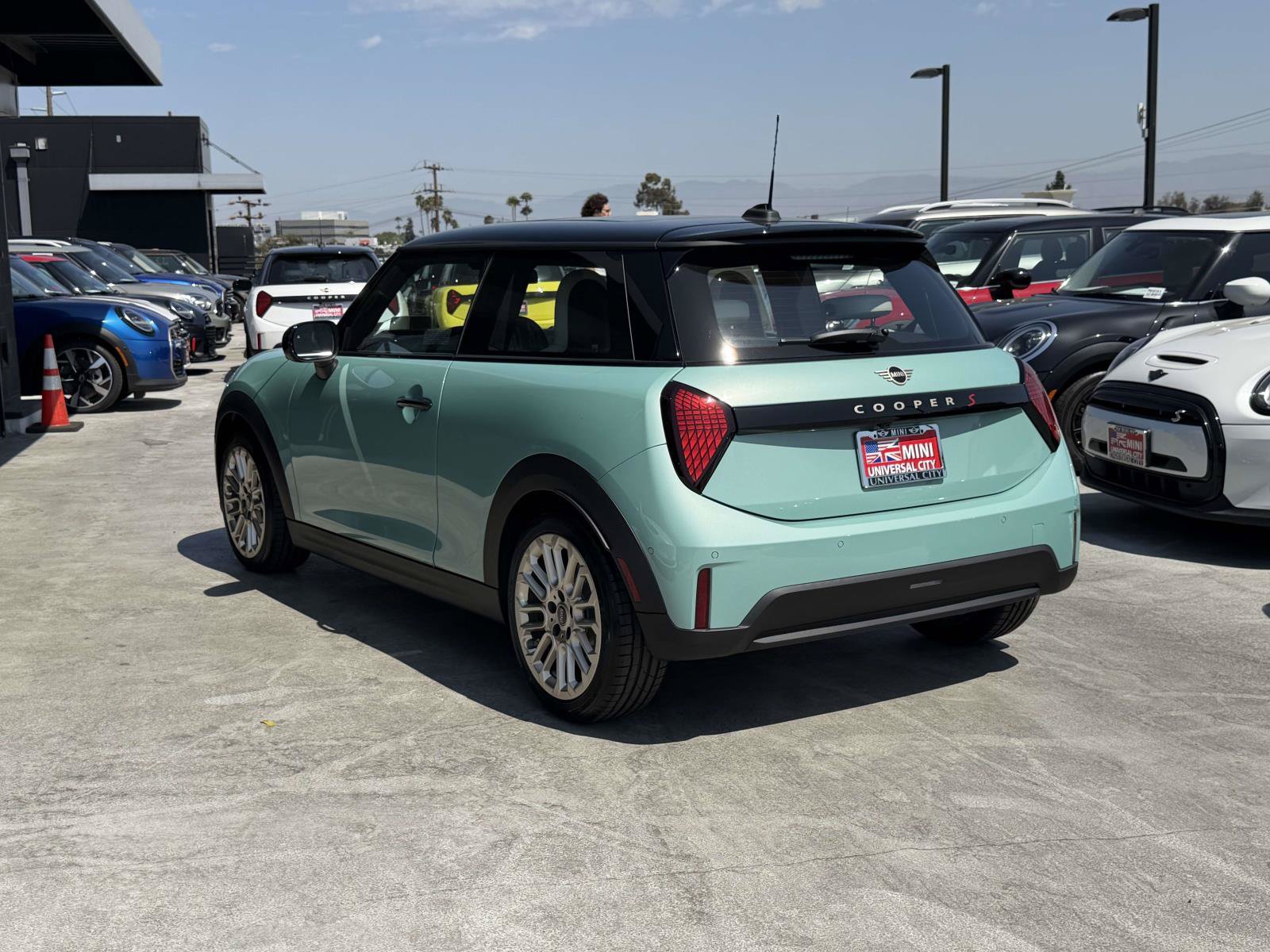 New 2026 MINI Cooper S FWD image 4